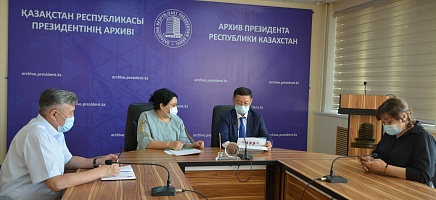 ҚР Президентінің Архивінде Қазақстанның архив ісінің басшысы фото галереи 1
